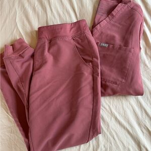Figs Scrub Set